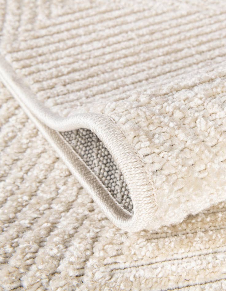 Detail image of  7' 10 x 7' 10  Washable Sabrina Soto Indoor / Outdoor Round Rug