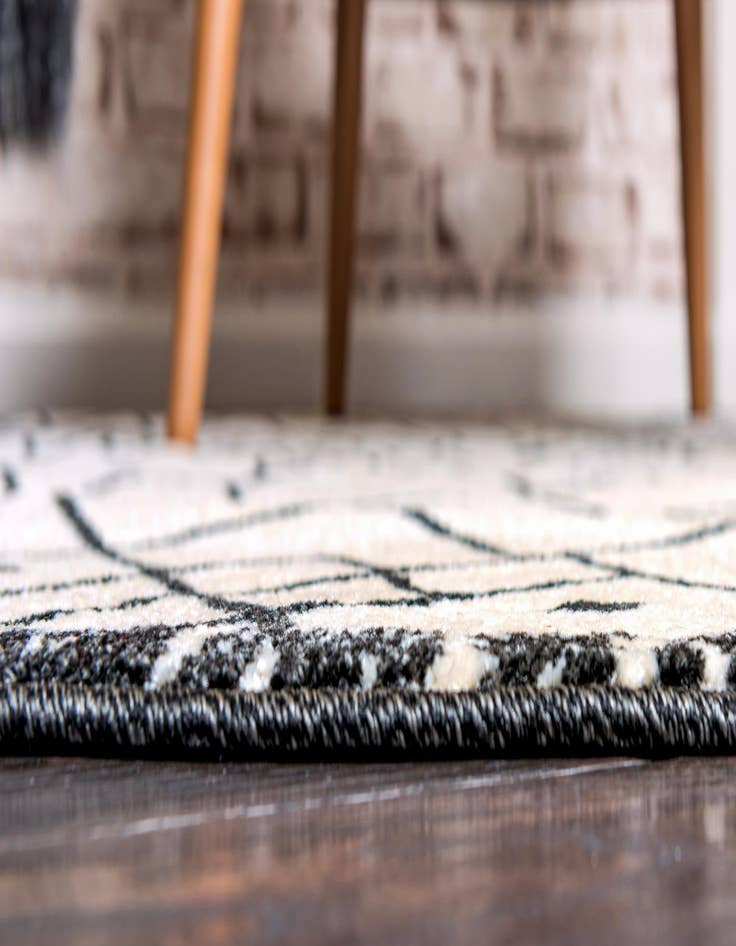 Detail image of  6' x 6' Titania Round Rug