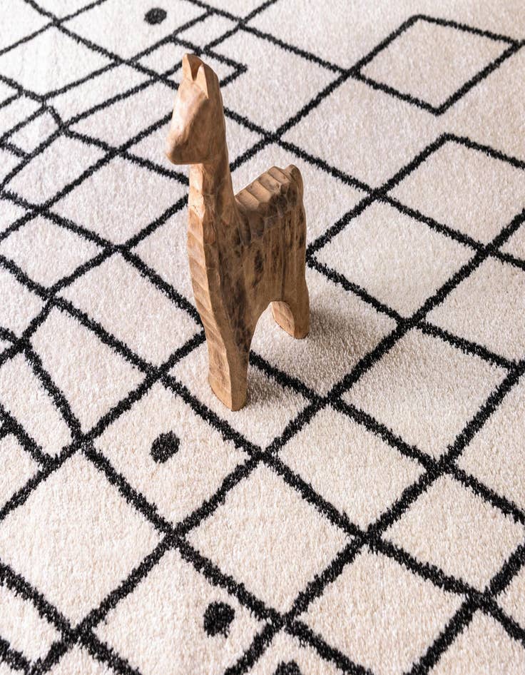 Detail image of  6' x 6' Titania Round Rug