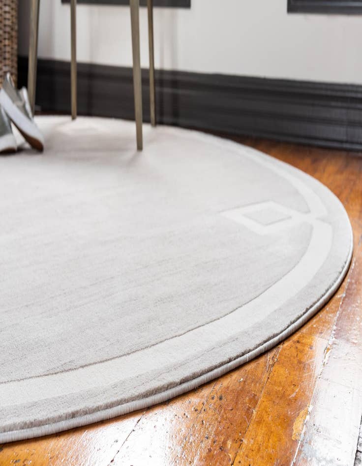 Detail image of Jill Zarin 5' 3 x 5' 3 Uptown Lenox Hill Round Rug