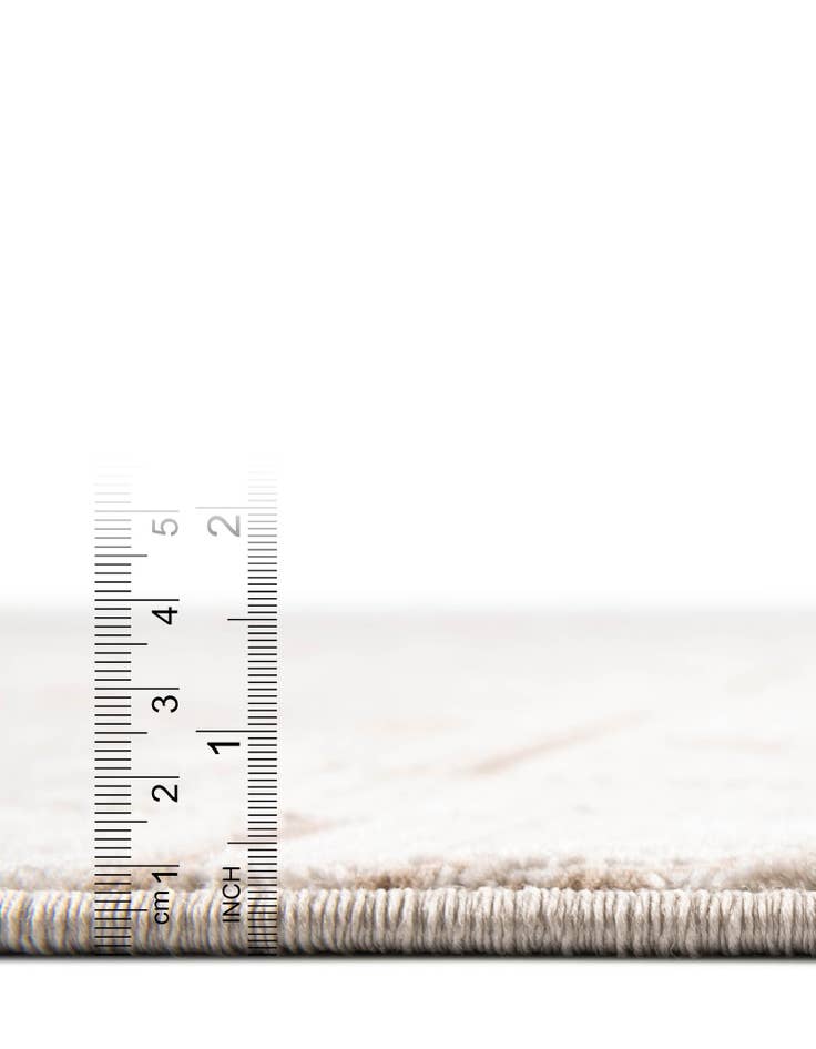 Detail image of Jill Zarin 7' 10 x 7' 10 Uptown Round Rug