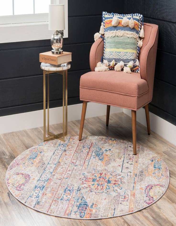 Detail image of  8' x 8' Vega Round Rug