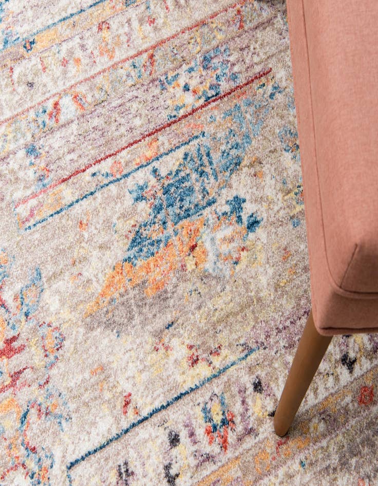 Detail image of  8' x 8' Vega Round Rug