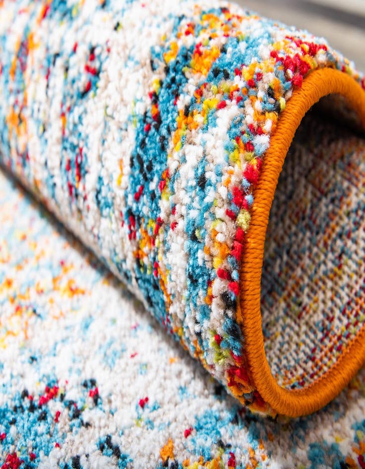 Detail image of  3' 3 x 3' 3 Veneto Round Rug