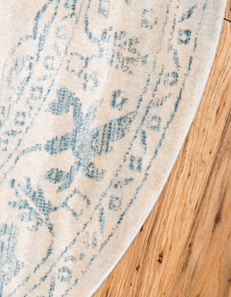 Detail image of  6' x 6' Victoria Round Rug