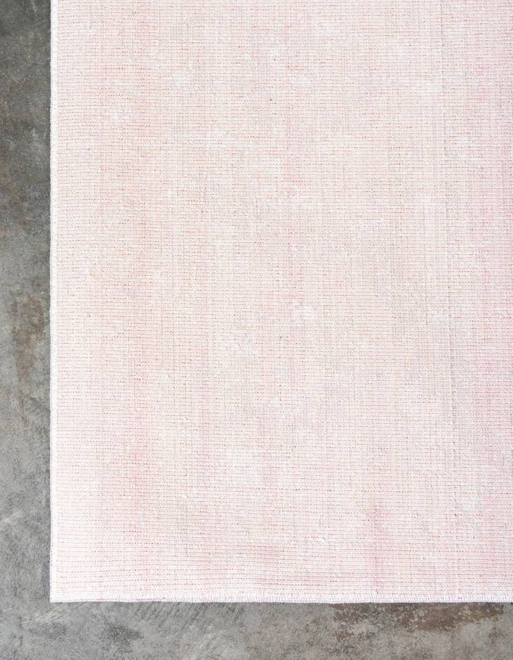 Detail image of  2' 7 x 9' 10 Alexis Runner Rug