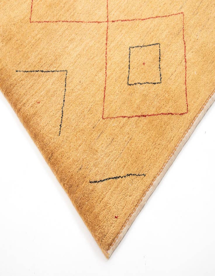 Detail image of 2' 7 x 10' 11 Amaleh Wool Runner Rug