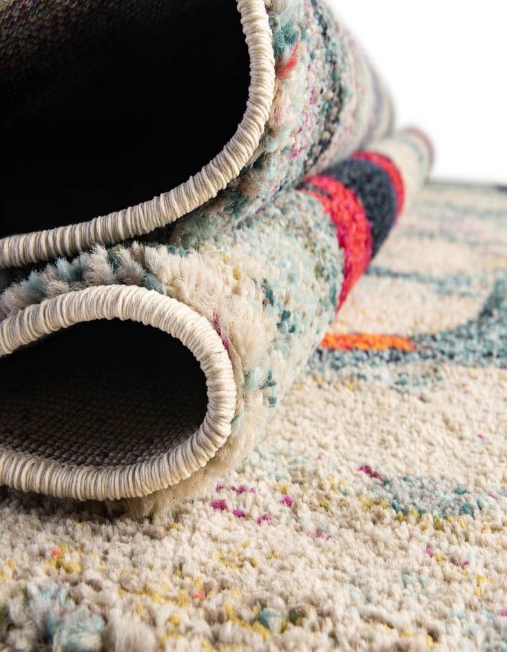 Detail image of  2' 2 x 6' 9  Washable Amalfi Runner Rug
