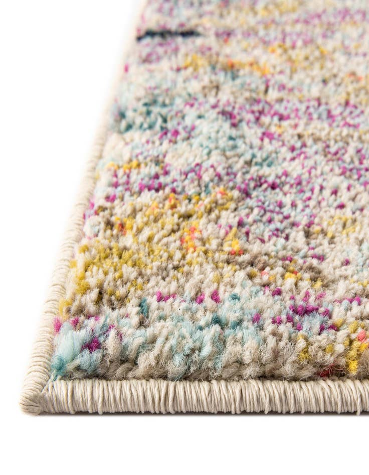 Detail image of  2' 2 x 6' 9  Washable Amalfi Runner Rug