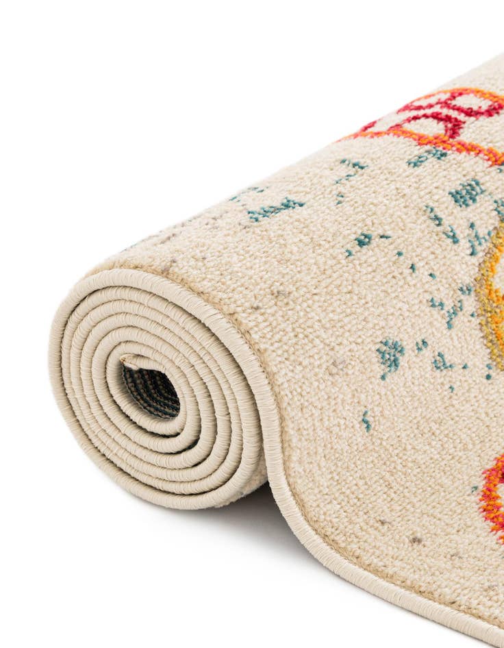 Detail image of  2' 7 x 12'  Washable Amalfi Runner Rug