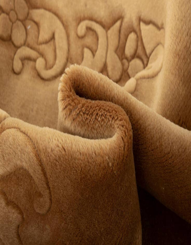 Detail image of  2' 9 x 11' 2  Hand Knotted China Wool Runner Rug