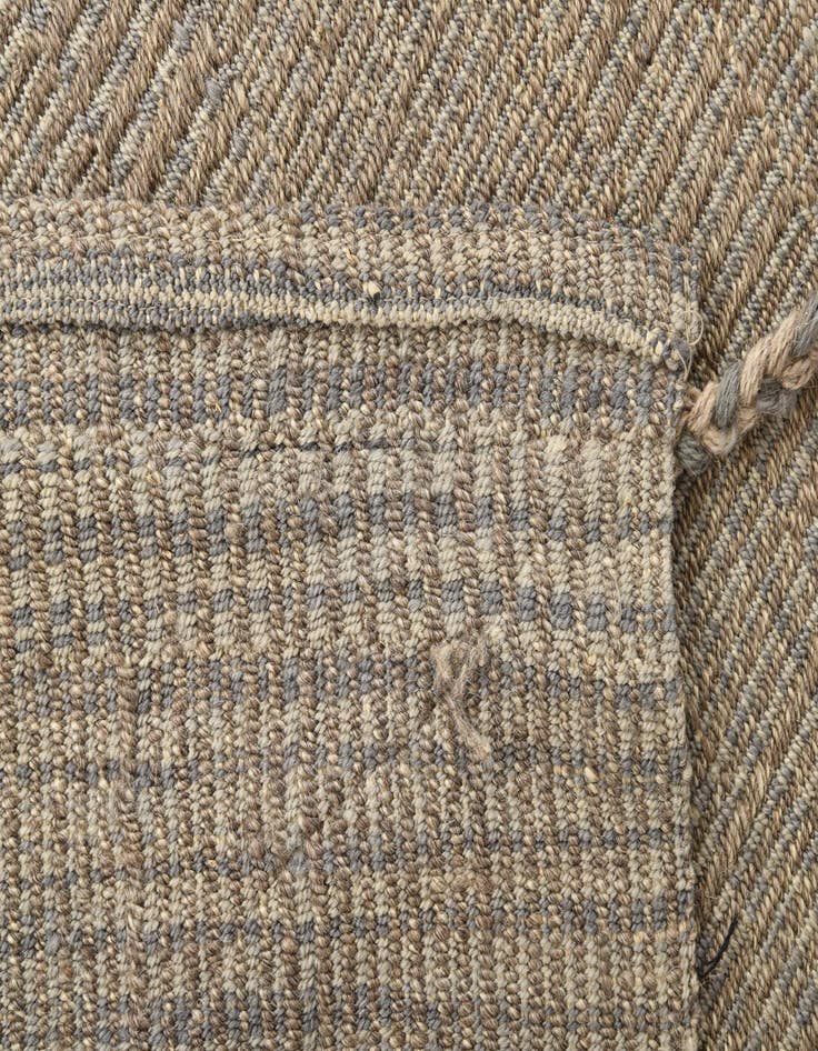 Detail image of  2' 6 x 10'  Hand Knotted Darya Wool Runner Rug