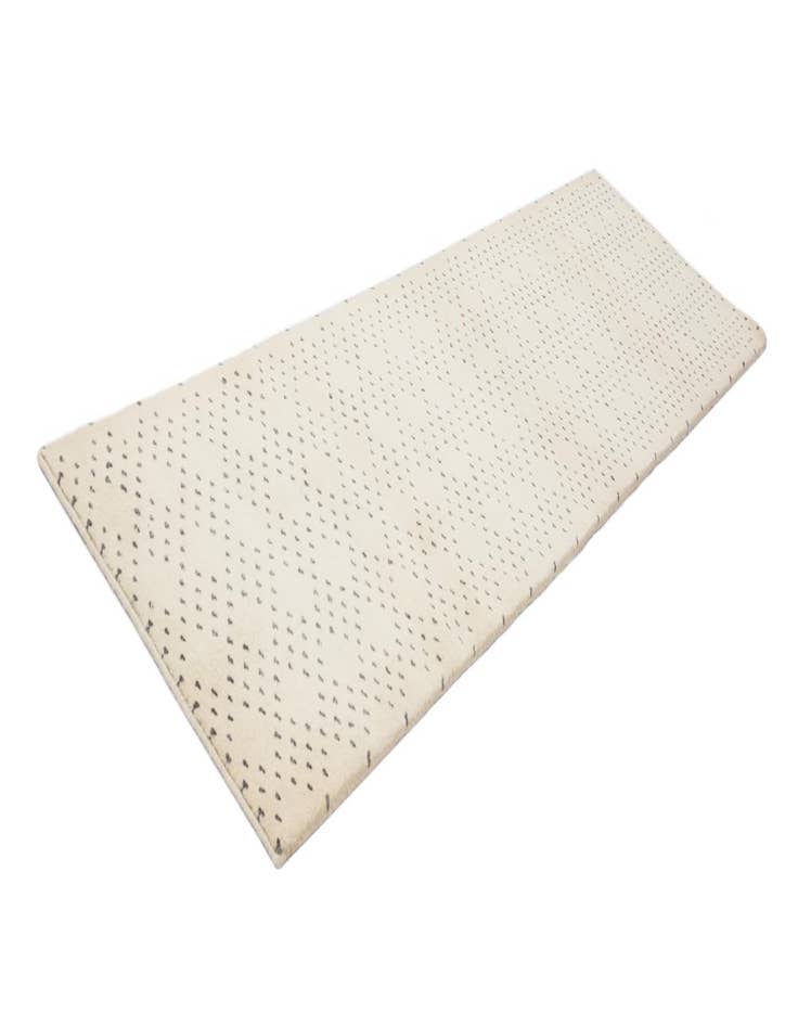 Detail image of  2' 6 x 9' 5  Hand Knotted Darya Wool Runner Rug