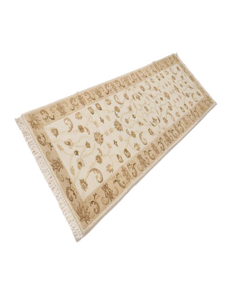 Detail image of  2' 8 x 9' 8  Hand Knotted Darya Wool Runner Rug