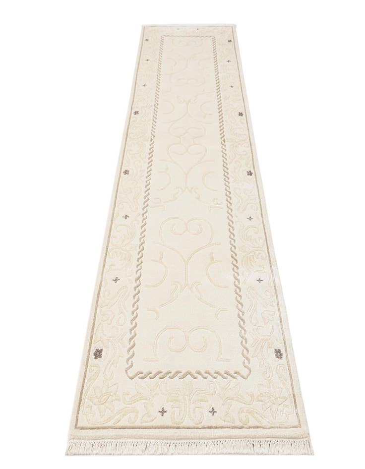 Detail image of  2' 8 x 10'  Hand Knotted Darya Wool Runner Rug