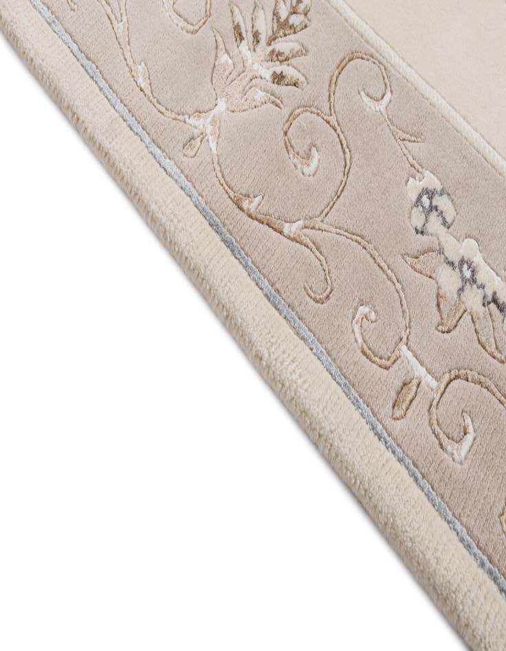 Detail image of  2' 9 x 9' 11  Hand Knotted Darya Wool Runner Rug