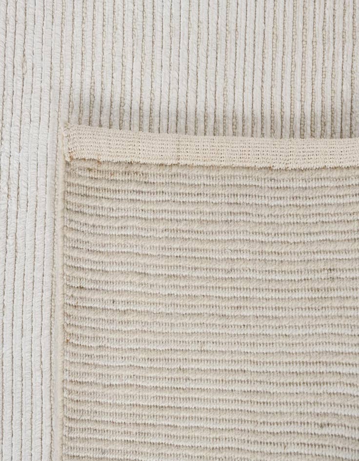 Detail image of  2' 8 x 9' 9  Hand Knotted Darya Wool Runner Rug