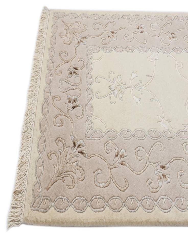 Detail image of  2' 10 x 9' 11  Hand Knotted Darya Wool Runner Rug