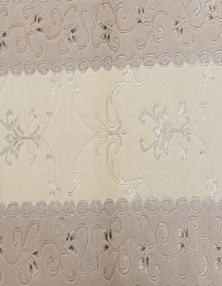 Detail image of  2' 10 x 9' 11  Hand Knotted Darya Wool Runner Rug