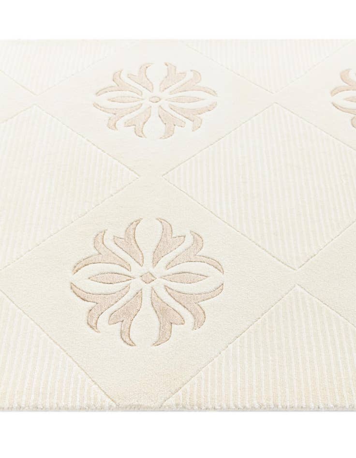 Detail image of  2' 7 x 9' 8  Hand Knotted Darya Wool Runner Rug