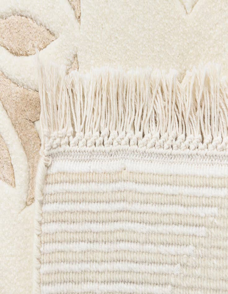 Detail image of  2' 7 x 9' 8  Hand Knotted Darya Wool Runner Rug