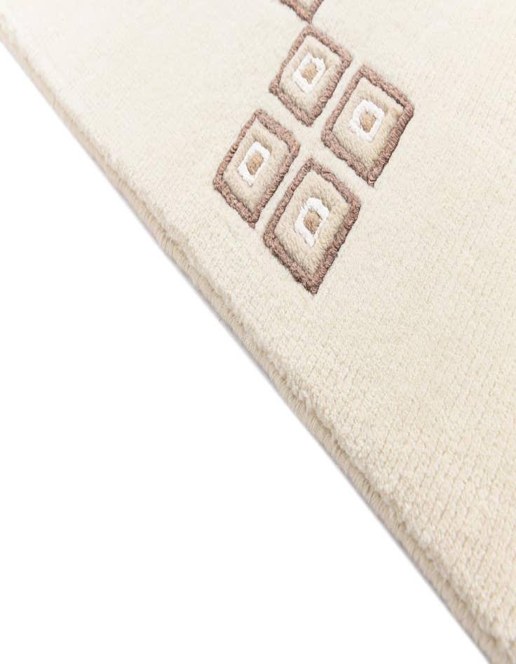 Detail image of  2' 7 x 9' 6  Hand Knotted Darya Wool Runner Rug