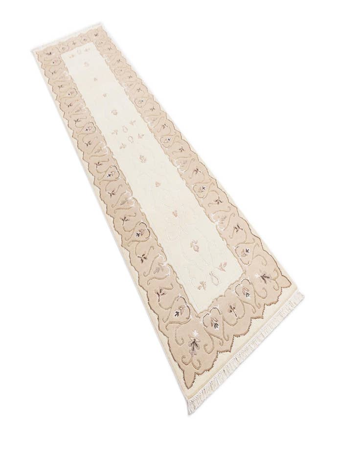 Detail image of  2' 7 x 10'  Hand Knotted Darya Wool Runner Rug