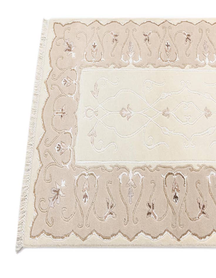 Detail image of  2' 7 x 10'  Hand Knotted Darya Wool Runner Rug