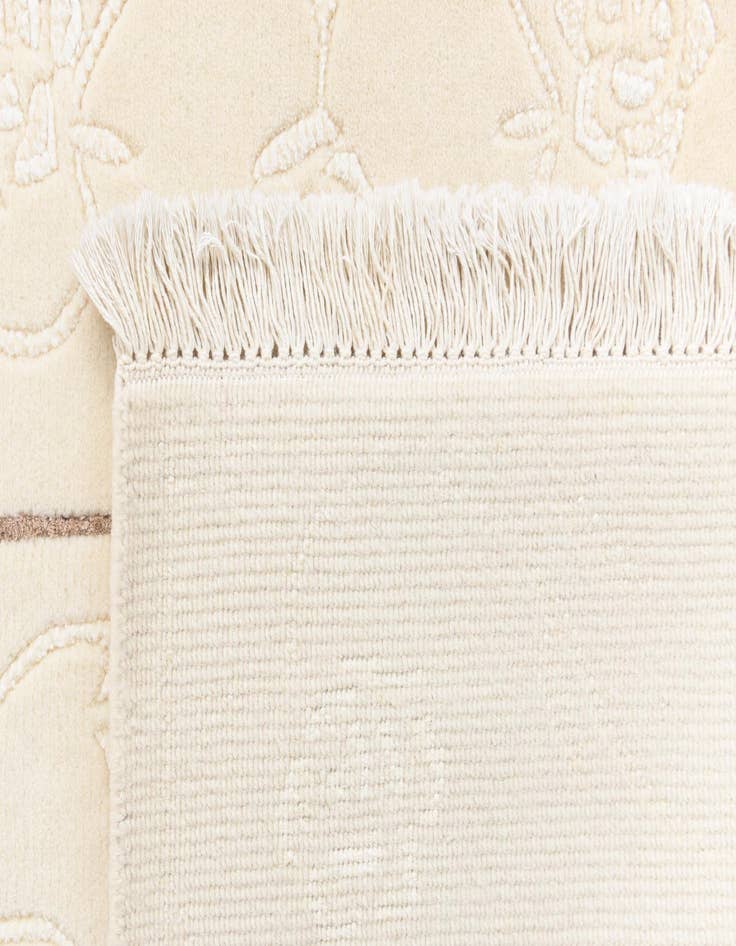 Detail image of  2' 9 x 9' 8  Hand Knotted Darya Wool Runner Rug