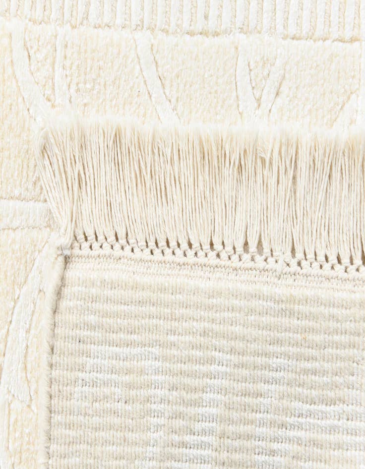 Detail image of  2' 7 x 9' 7  Hand Knotted Darya Wool Runner Rug