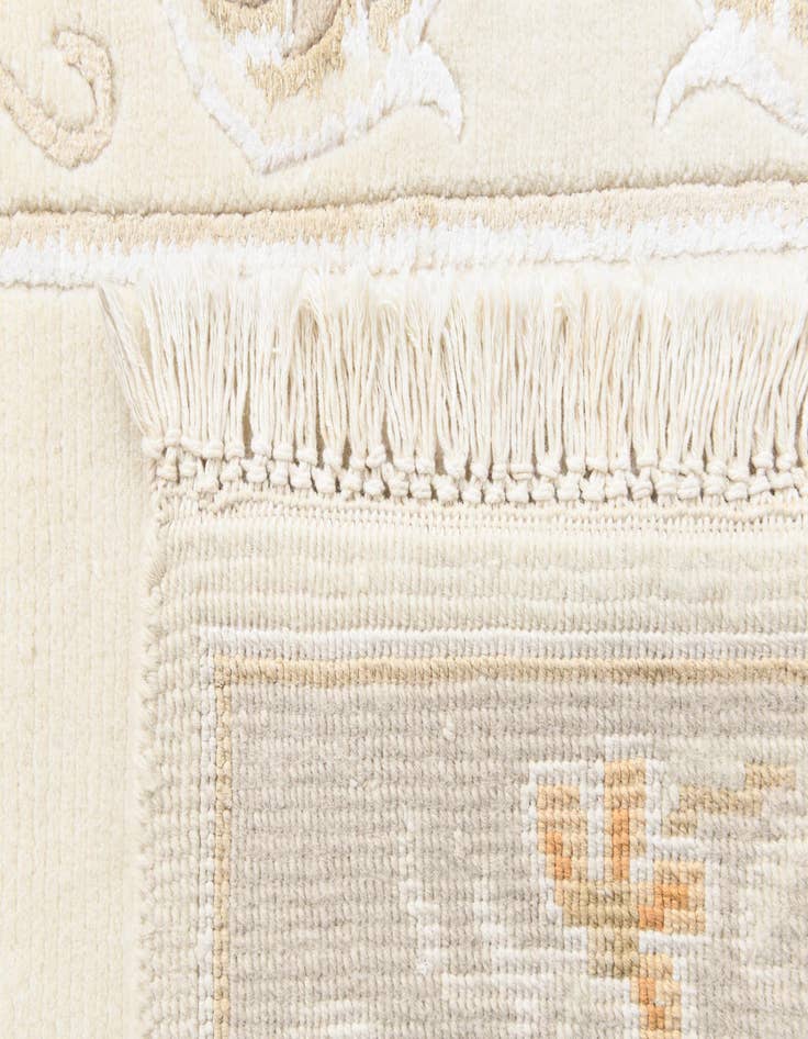 Detail image of  2' 9 x 9' 9  Hand Knotted Darya Wool Runner Rug