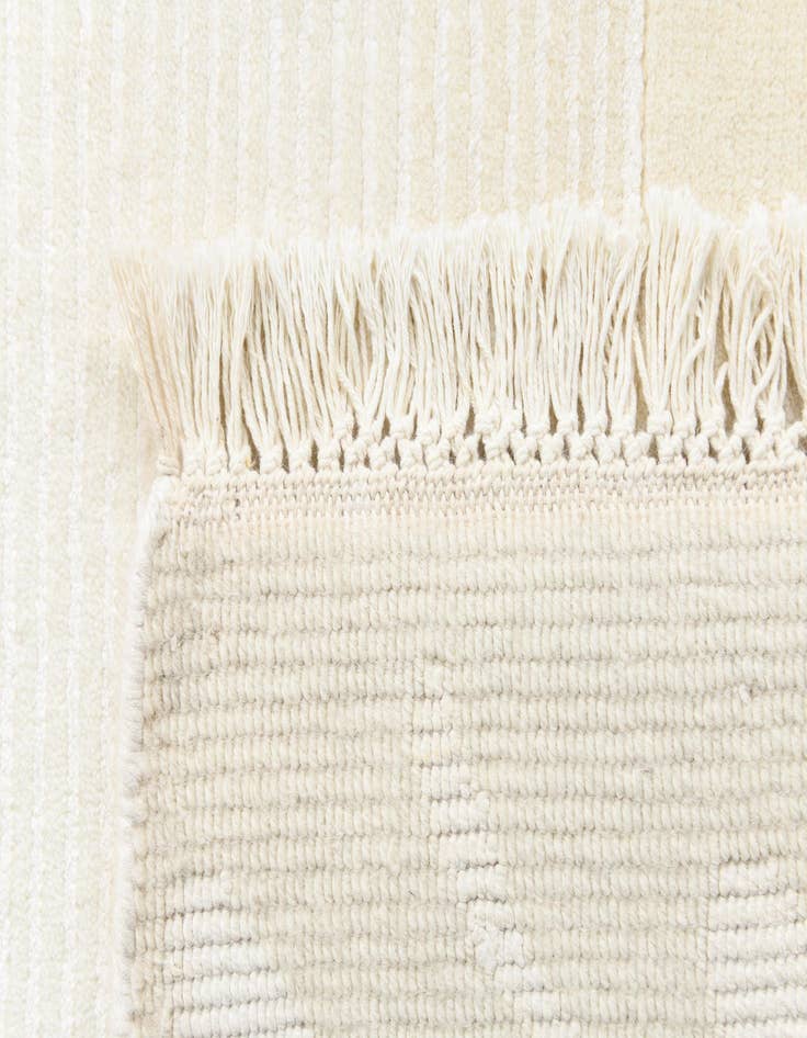 Detail image of  2' 11 x 9' 4  Hand Knotted Darya Wool Runner Rug