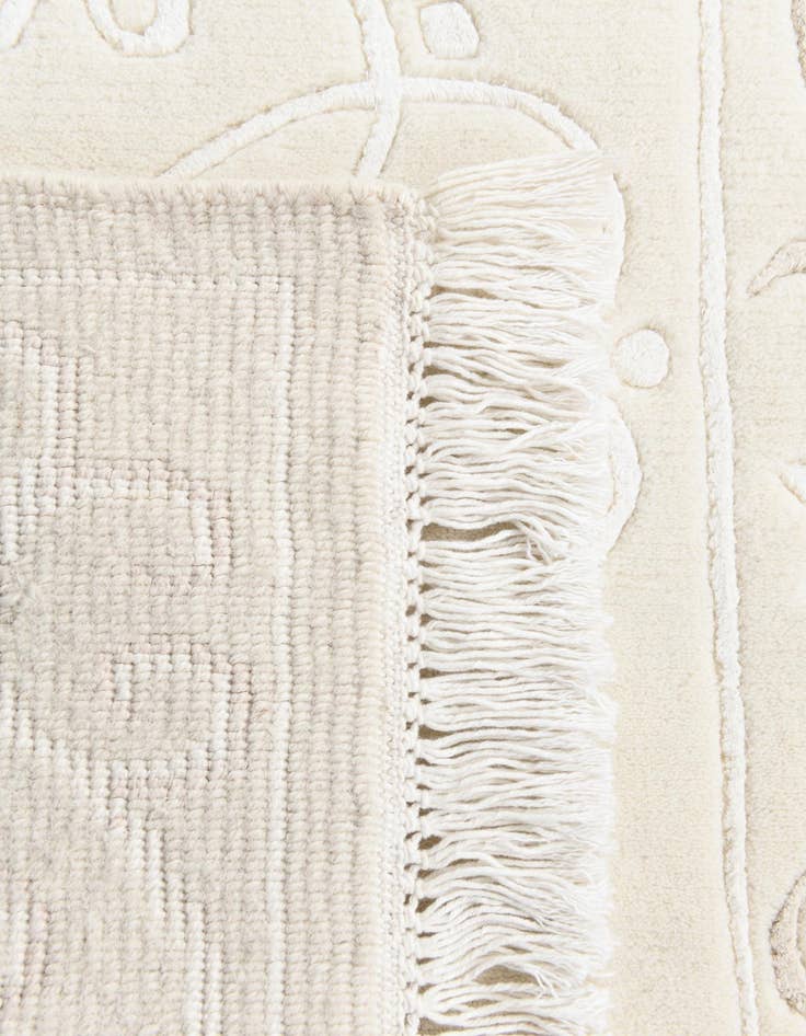 Detail image of  2' 10 x 9' 11  Hand Knotted Darya Wool Runner Rug