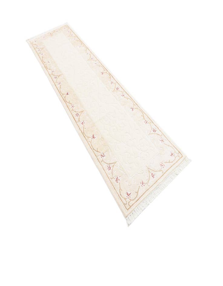 Detail image of  2' 8 x 9' 10  Hand Knotted Darya Wool Runner Rug