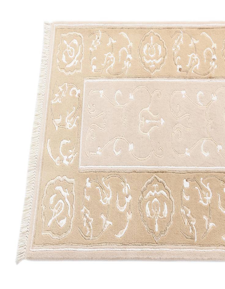 Detail image of  2' 9 x 9' 9  Hand Knotted Darya Wool Runner Rug