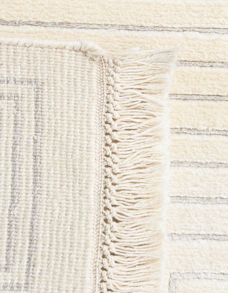 Detail image of  2' 7 x 10'  Hand Knotted Darya Wool Runner Rug