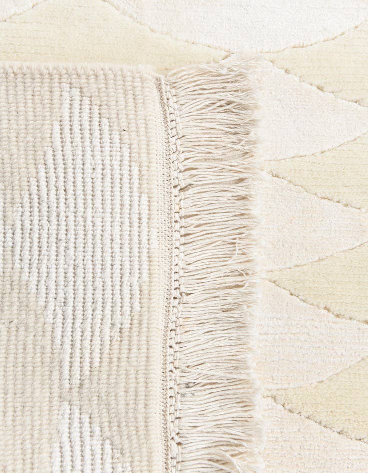 Detail image of  2' 7 x 9' 7  Hand Knotted Darya Wool Runner Rug