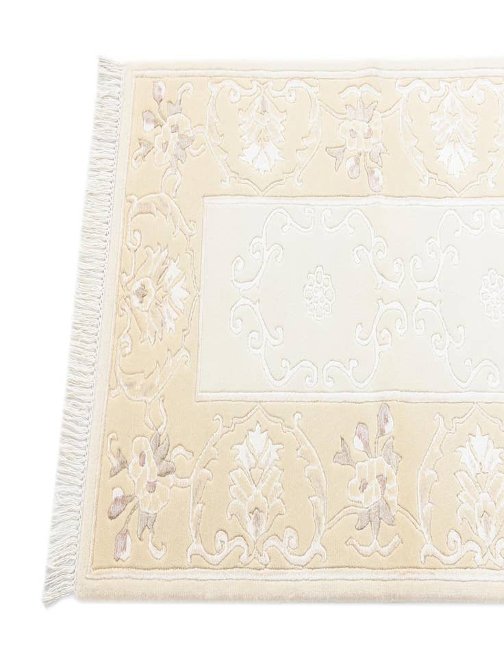 Detail image of  2' 9 x 10'  Hand Knotted Darya Wool Runner Rug