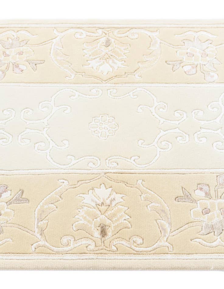 Detail image of  2' 9 x 10'  Hand Knotted Darya Wool Runner Rug