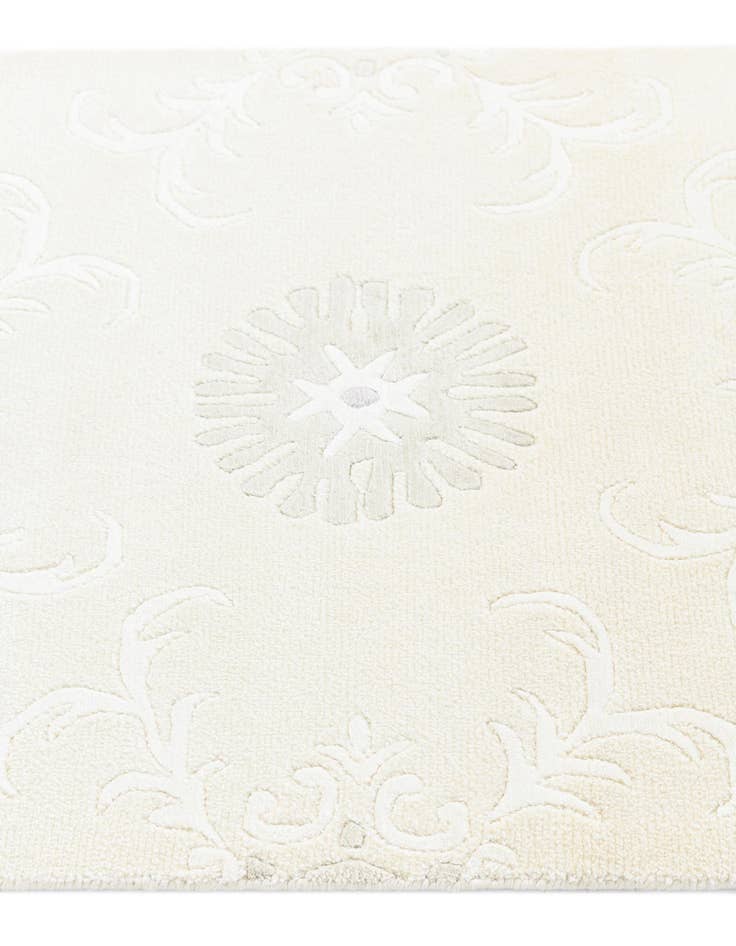 Detail image of  2' 6 x 9' 8  Hand Knotted Darya Wool Runner Rug