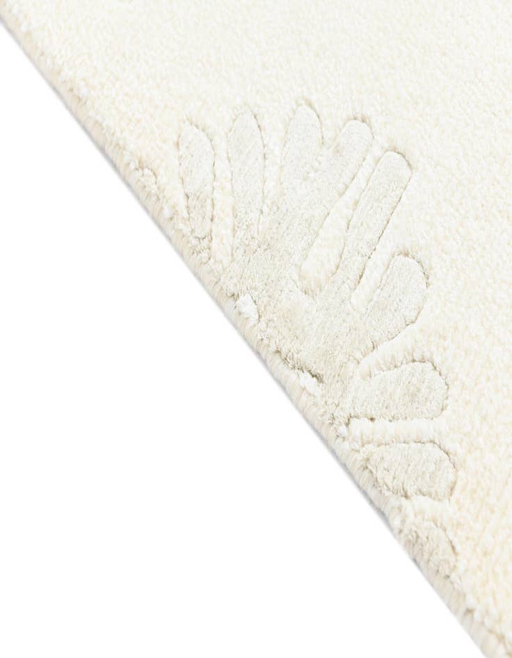 Detail image of  2' 6 x 9' 8  Hand Knotted Darya Wool Runner Rug