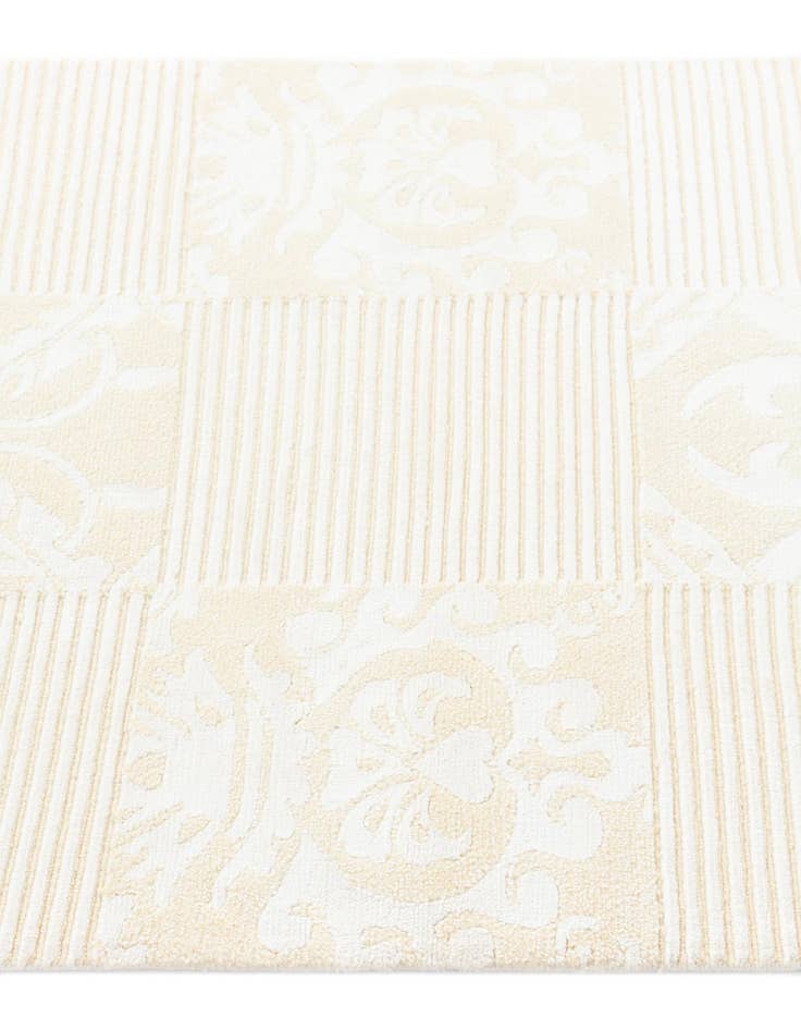 Detail image of  2' 7 x 9' 10  Hand Knotted Darya Wool Runner Rug