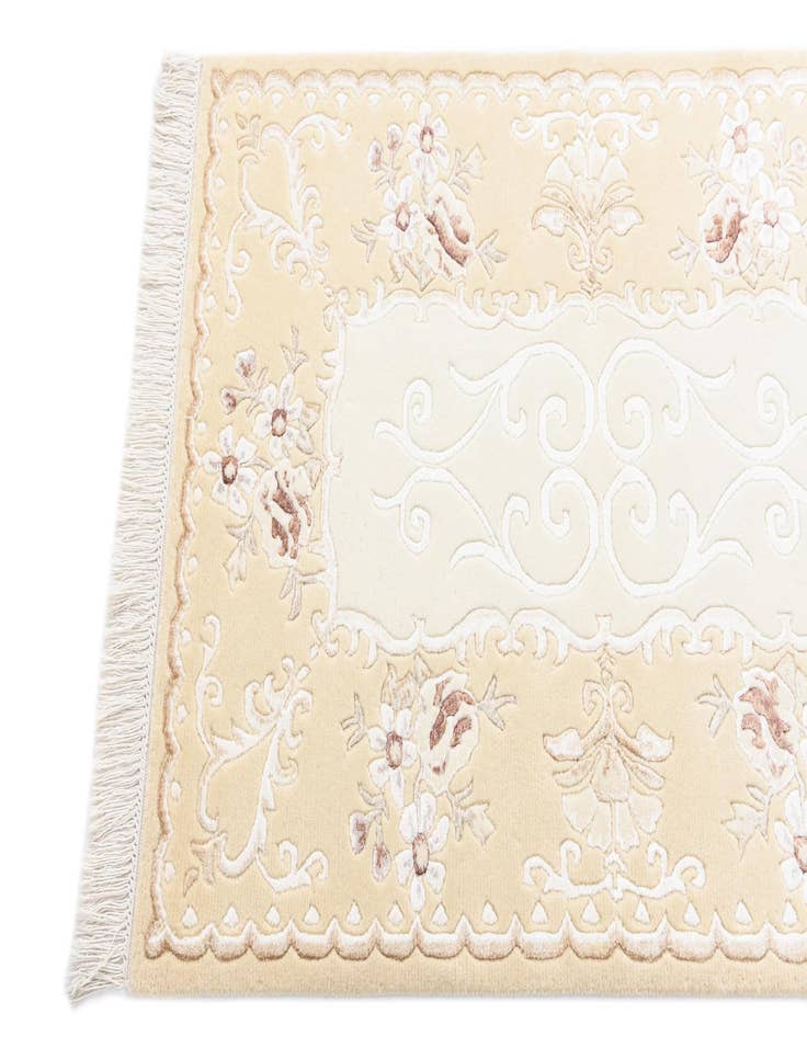 Detail image of  2' 9 x 10'  Hand Knotted Darya Wool Runner Rug