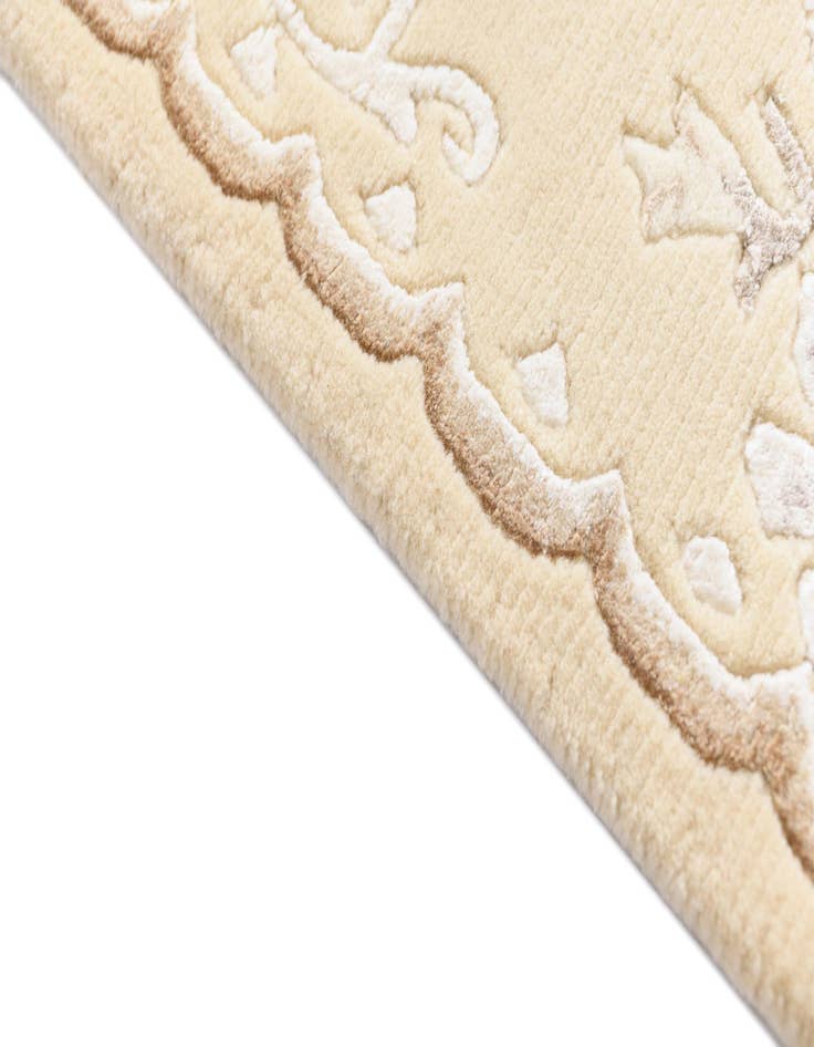 Detail image of  2' 9 x 10'  Hand Knotted Darya Wool Runner Rug