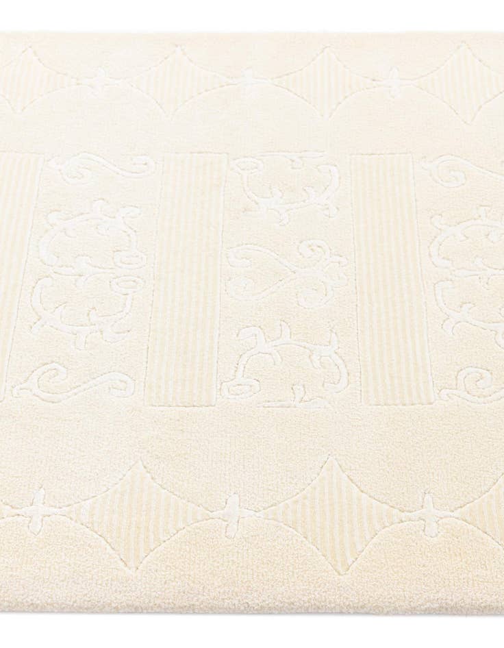 Detail image of  2' 11 x 9' 8  Hand Knotted Darya Wool Runner Rug