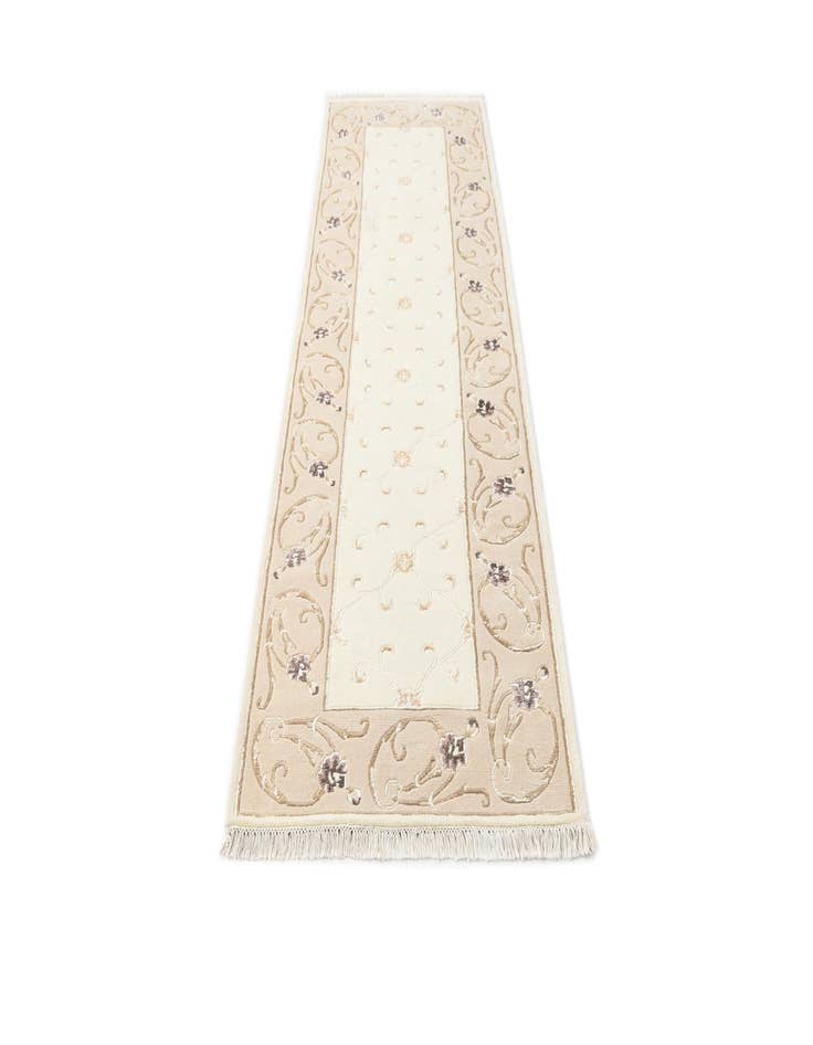 Detail image of  2' 11 x 9' 9  Hand Knotted Darya Wool Runner Rug