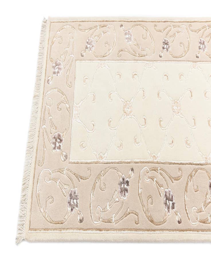 Detail image of  2' 11 x 9' 9  Hand Knotted Darya Wool Runner Rug