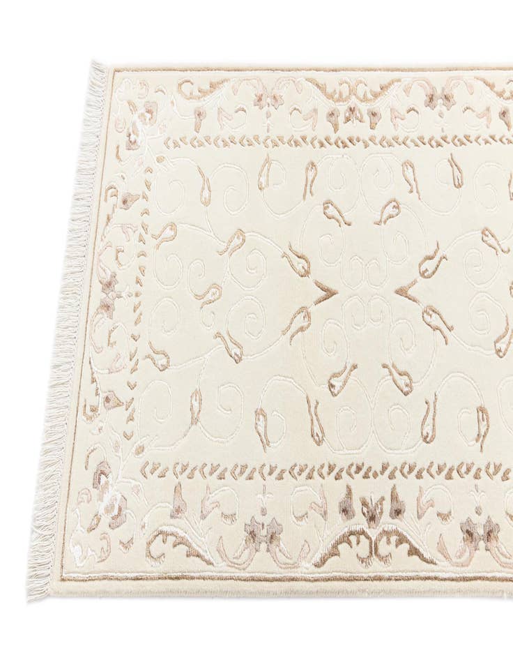 Detail image of  2' 8 x 9' 9  Hand Knotted Darya Wool Runner Rug