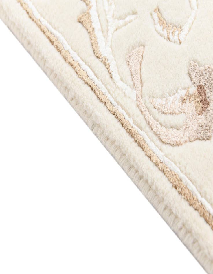 Detail image of  2' 8 x 9' 9  Hand Knotted Darya Wool Runner Rug