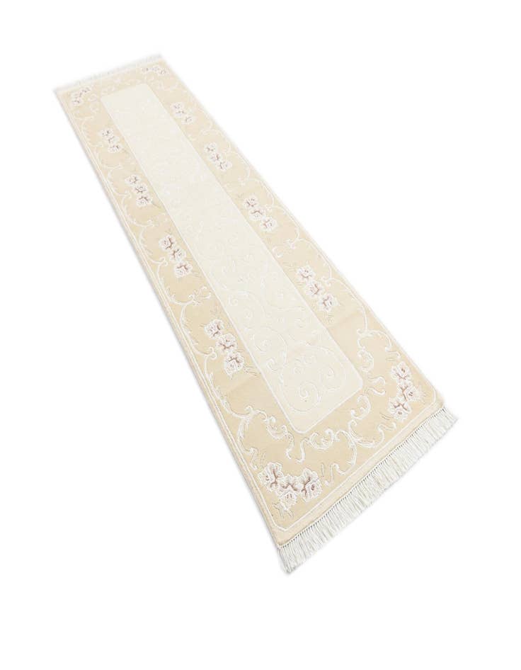 Detail image of  2' 8 x 9' 8  Hand Knotted Darya Wool Runner Rug